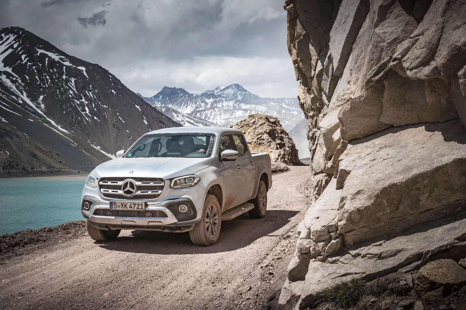 Mercedes revealed the X-Class last year and is now experimenting with making it a camping truck