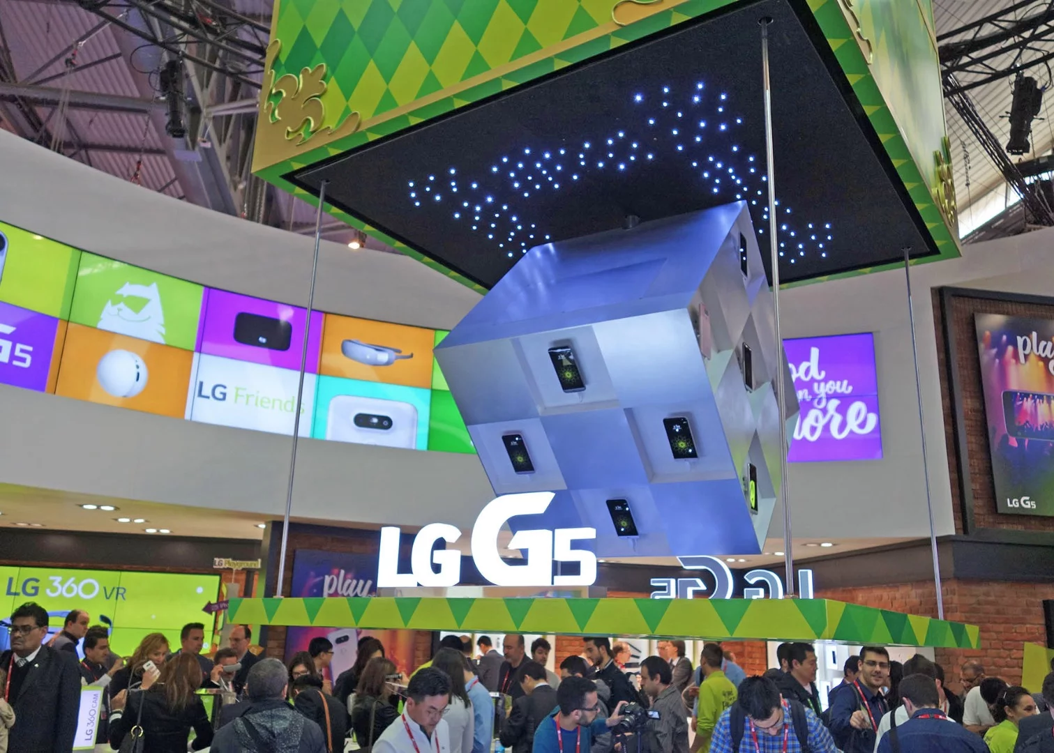 The LG G5 was the other big new phone at MWC, and its booth was one of the most fun as well