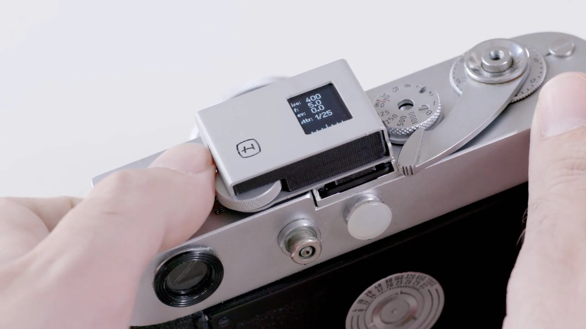 The Lime One weighs a claimed 8 grams, and should reportedly run for months on a single coin battery