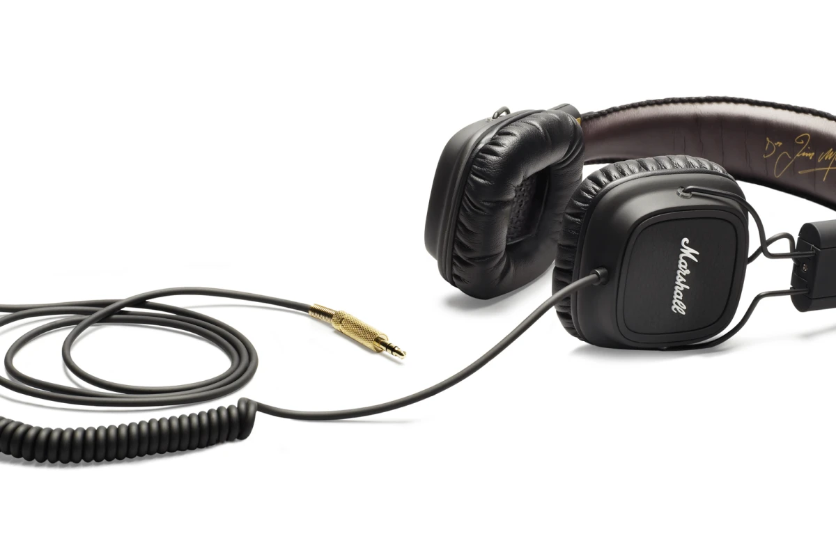 Marshall's first foray into the personal headphone market takes the form of over-the-head full heaphones named Major