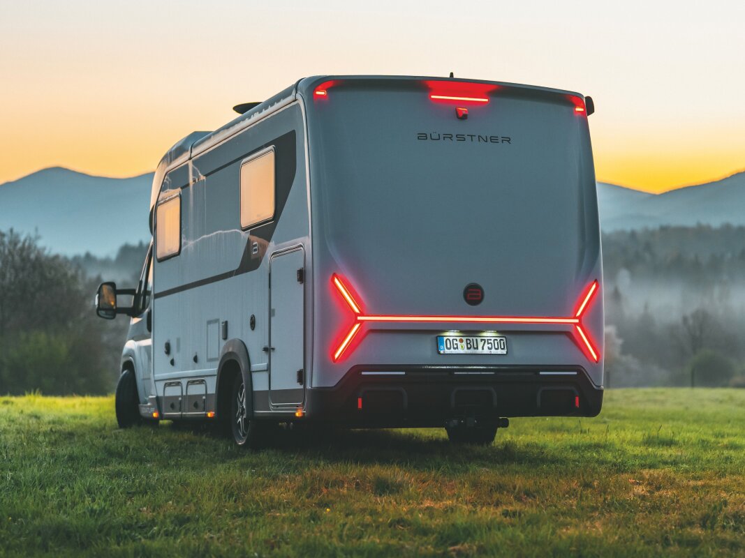 Transformable chameleon camper makes huge RV life upgrade