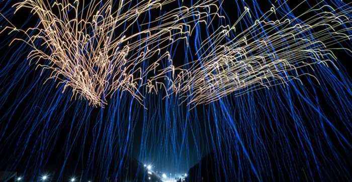 Imagine fireworks that you can control through the air – that's the basic idea behind Intel's Shooting Star drones