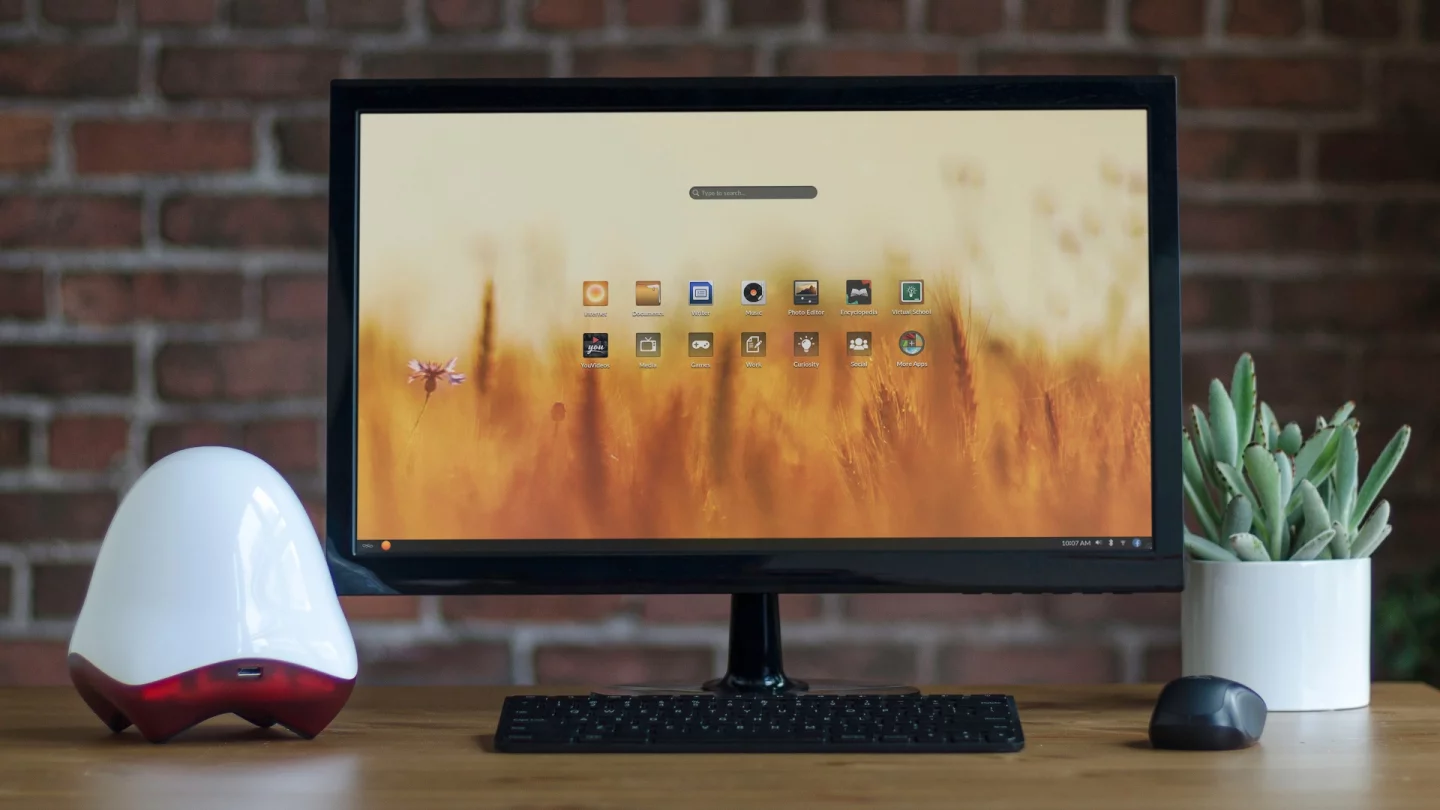 The proprietary operating system, called Endless OS, has been designed to require no training to use