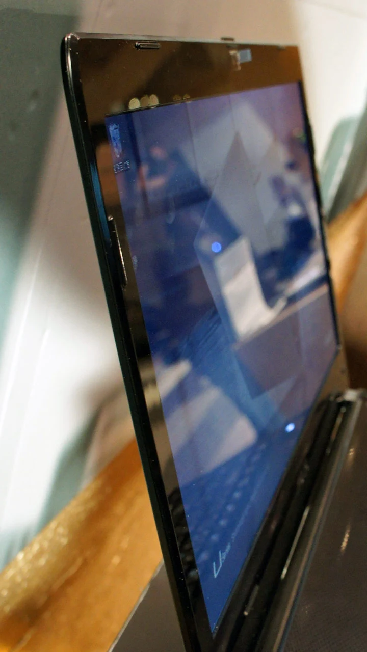 There's a 13.3-inch glossy, LED backlit display at 16:9 aspect and with 1366 x 768 resolution