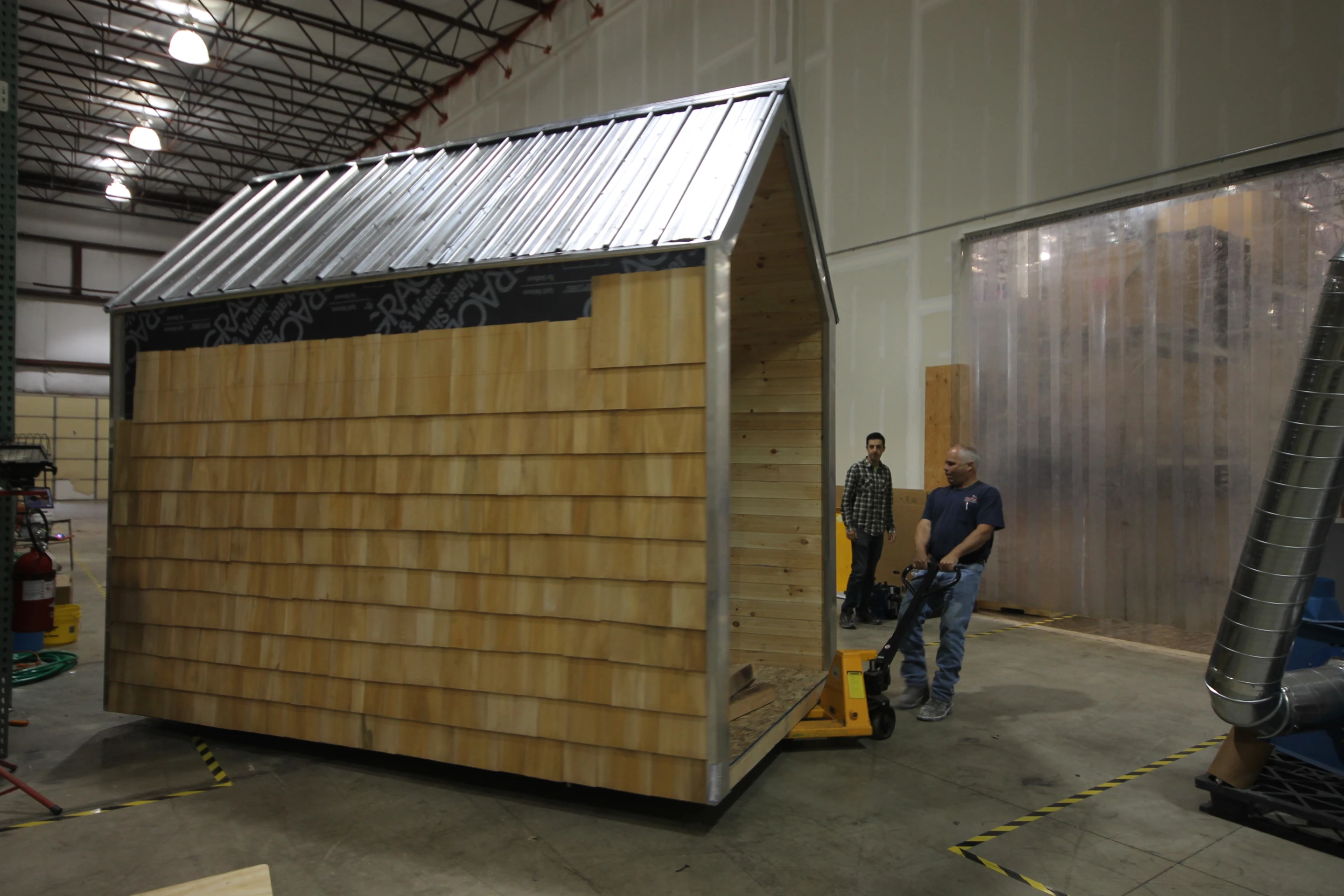 The Mushroom Tiny House kit looks rather basic, and we've no further details on its dimensions or specifications, but the larger idea itself is a compelling one
