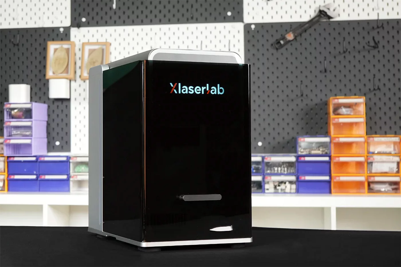 The E3 is fully enclosed to protect your precious eyeballs from laser death rays