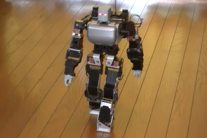The KHR-3HV robot's hardware has been slightly modified but would normally cost around US$1,800 (Photo: Masahiko Yamaguchi)