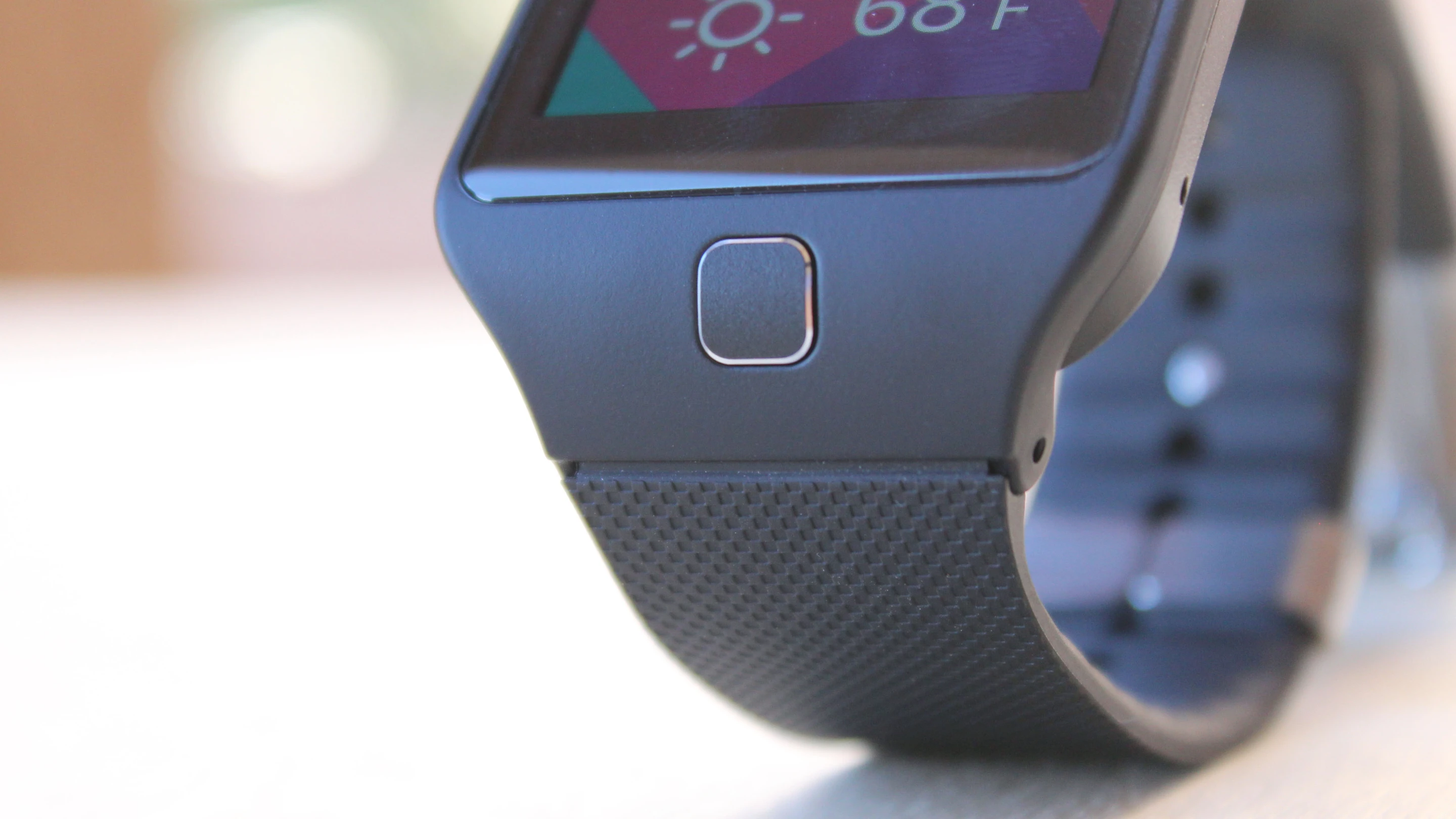 The Neo has a home button beneath its screen (Photo: Will Shanklin/Gizmag.com)