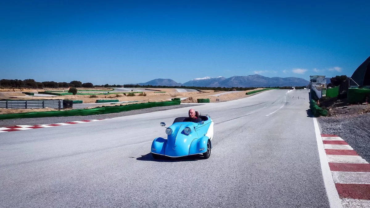 Both the KR-202 Sport and E5000 top out around 56 mph