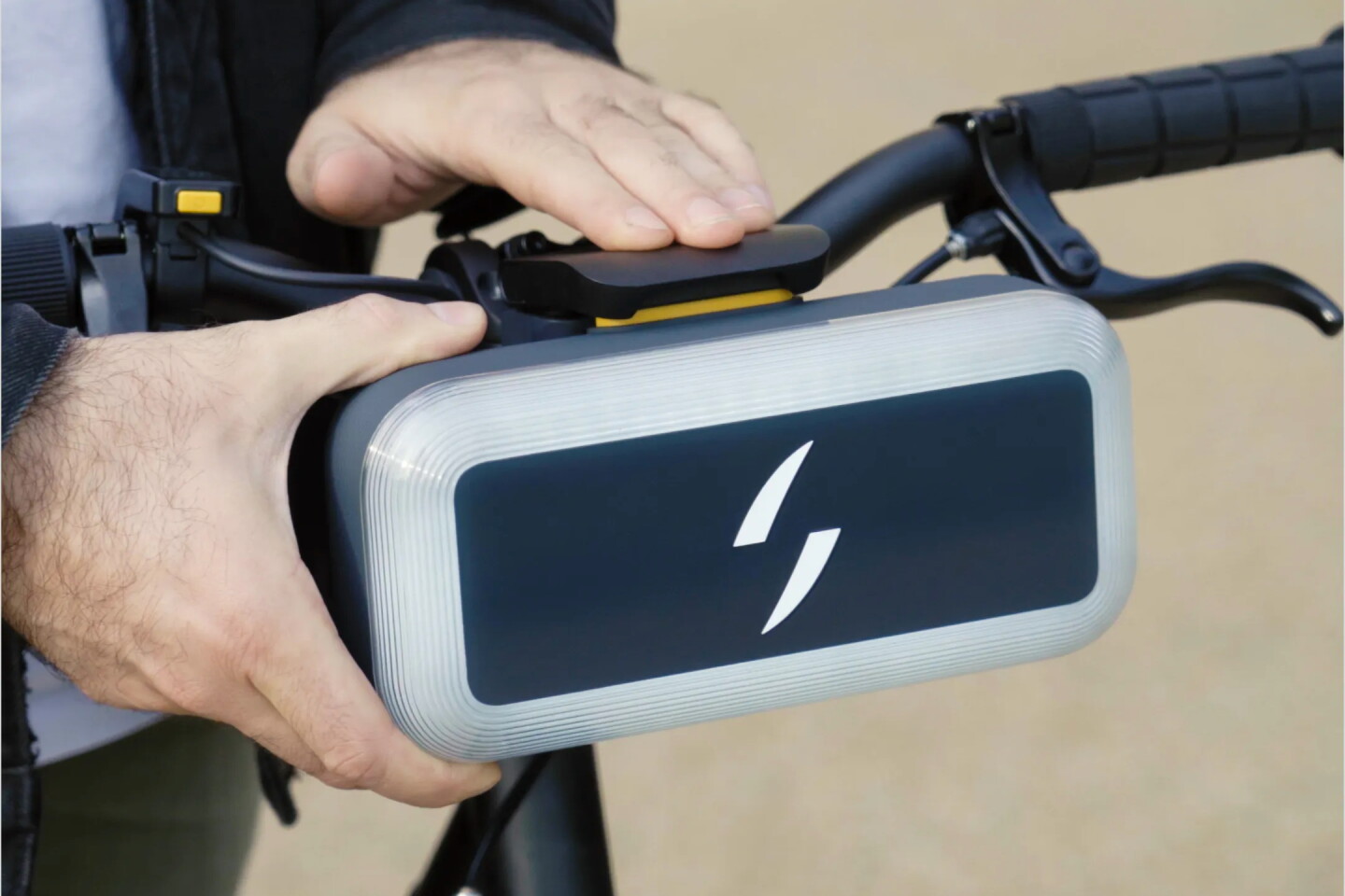 The Max+ power pack can be removed from its mount in just a few seconds
