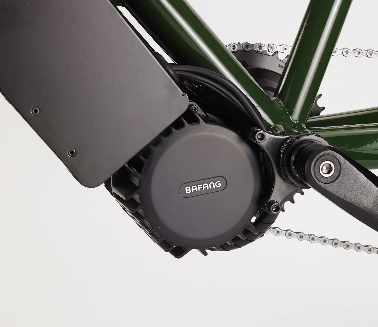 The Rungu Electric Juggernaut MDV has a mid-mounted Bafang motor