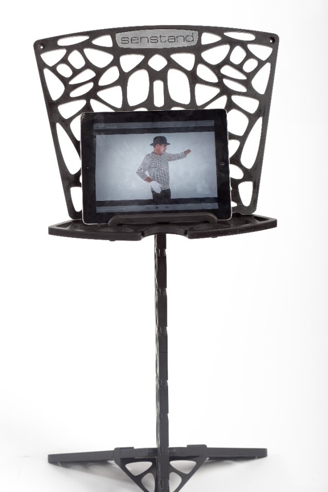 Modular music stand is like a multitool for musicians