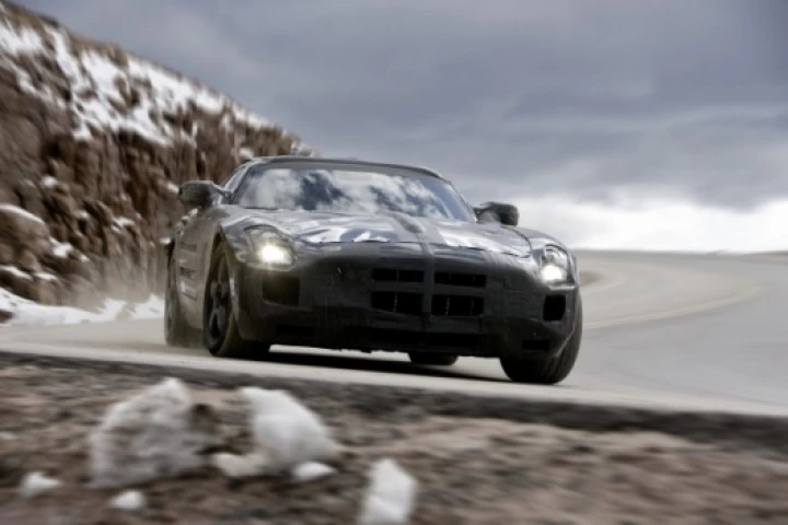 Mercedes-Benz SLS AMG
