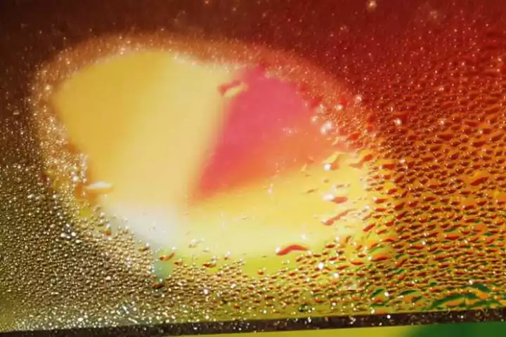 The new coating reacts to simulated sunlight to defog a glass surface