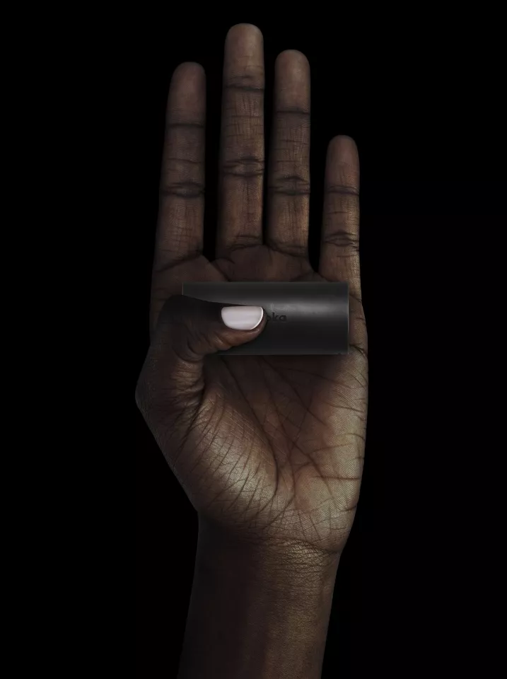 The BAM itself takes the form of a black ceramic cylinder, that uses inaudible sound waves to wirelessly communicate with a custom app on an iOS or Android device