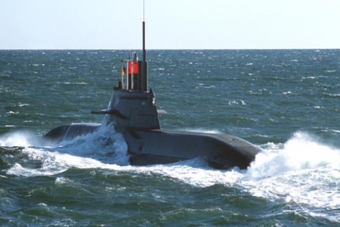 Fuel cell submarines offer underwater stealth