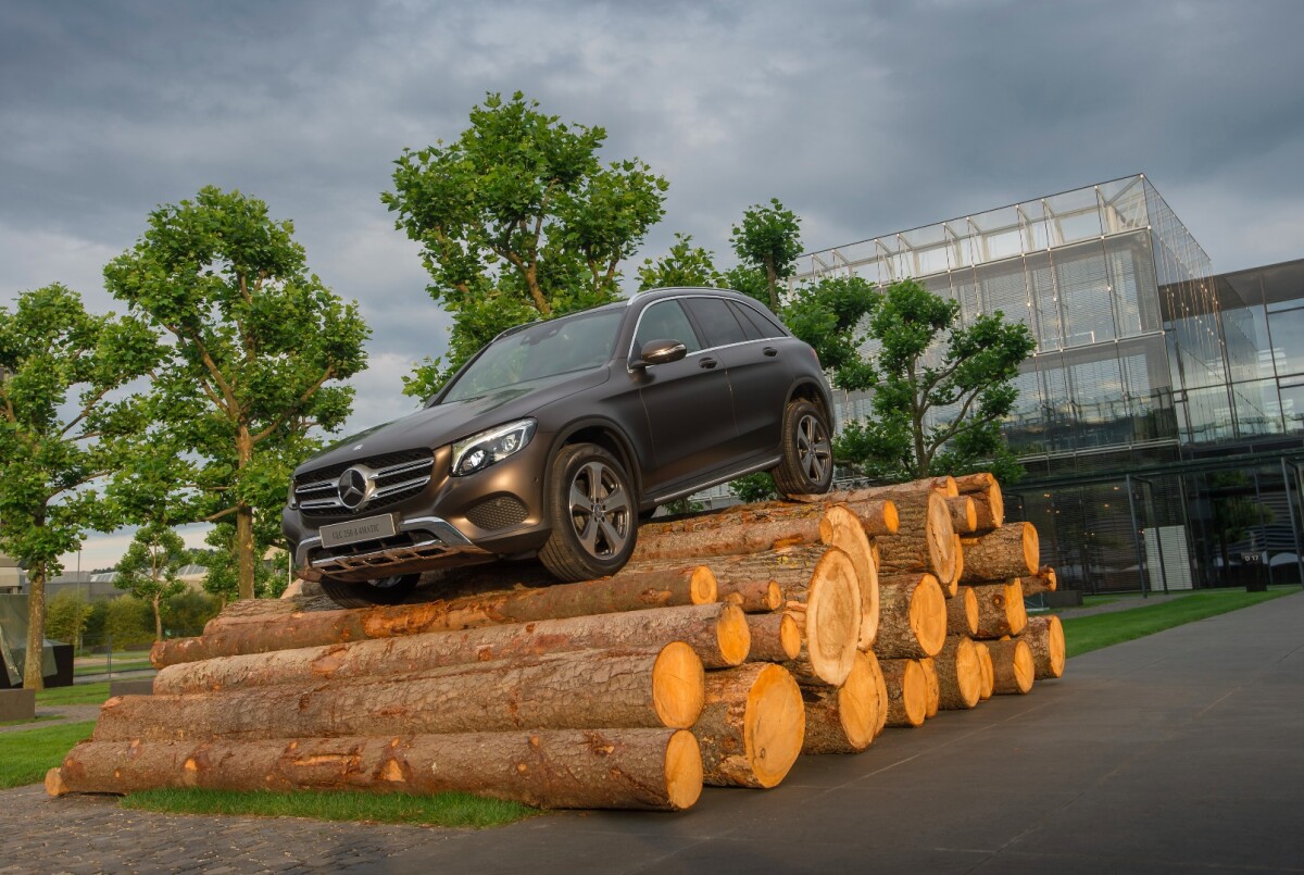 The ride height can be raised by 50mm for greater ground clearance