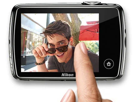 The COOLPIX S01 has a 6.2 cm (2.5-inch) 230k-dot LCD touch screen on the rear