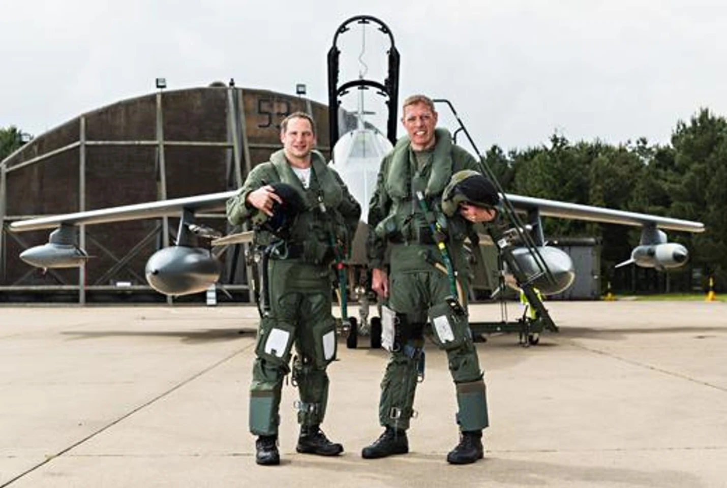 The pilots of the 2014 Normandy Beach recce (Photo: Ministry of Defence)