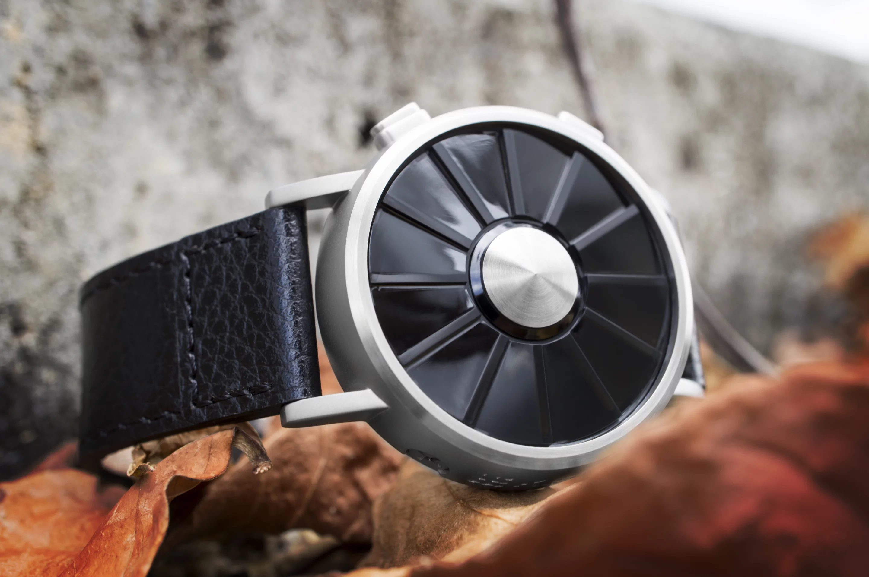 The Kisai Blade uses aviation and automotive themes