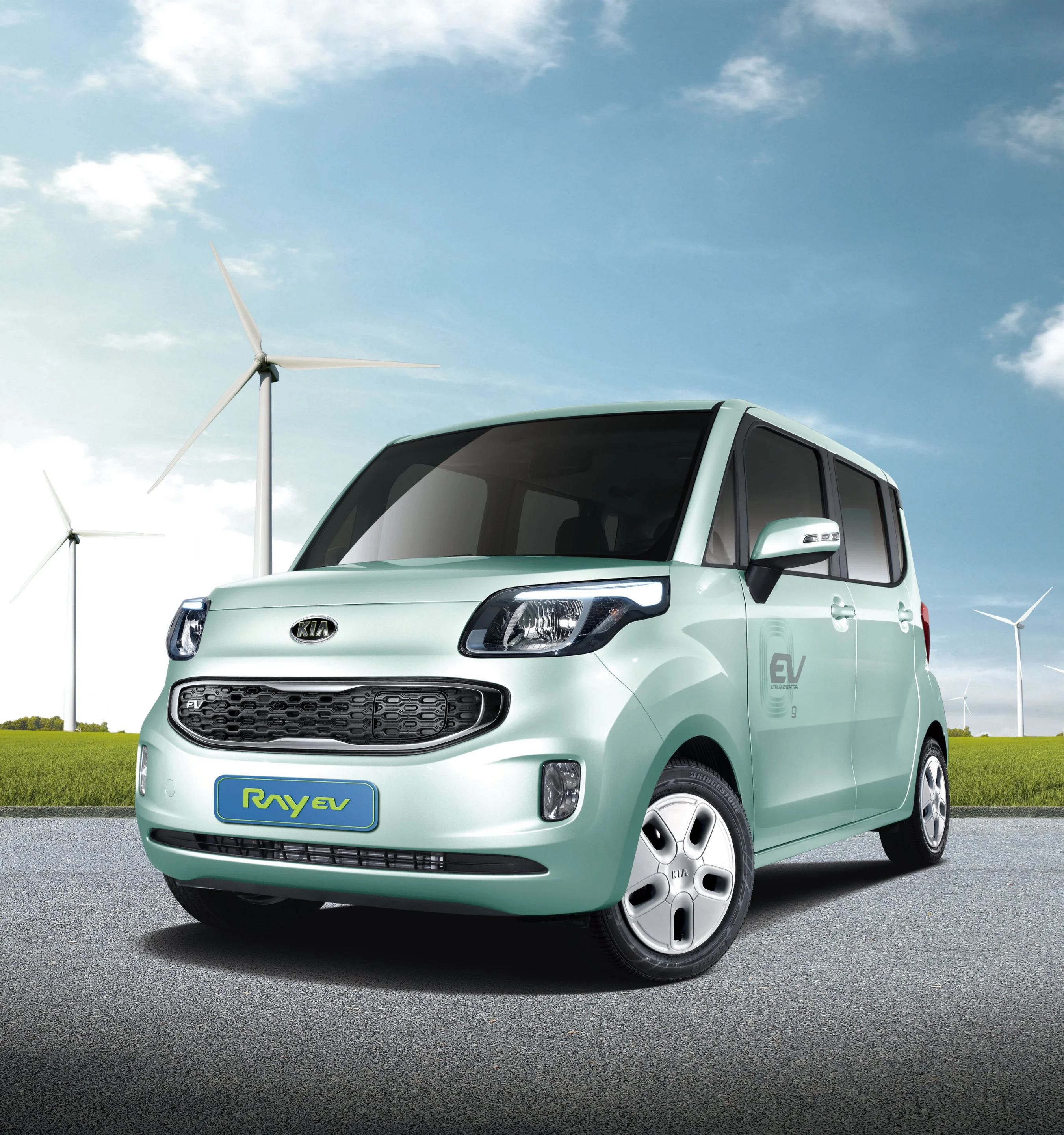 The Kia Ray EV shares the same dimensions as the Ray CUV