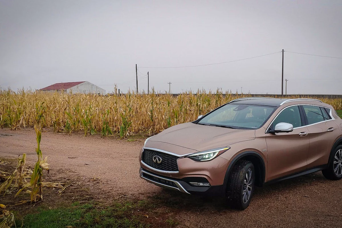 Infiniti QX30: sporty drive with wagon-like versatility and the compact size of a city vehicle