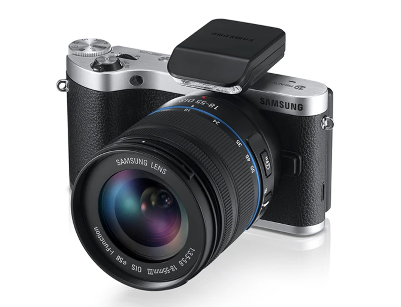 Design-wise the Samsung NX300 has a considerably more retro style than other NX cameras