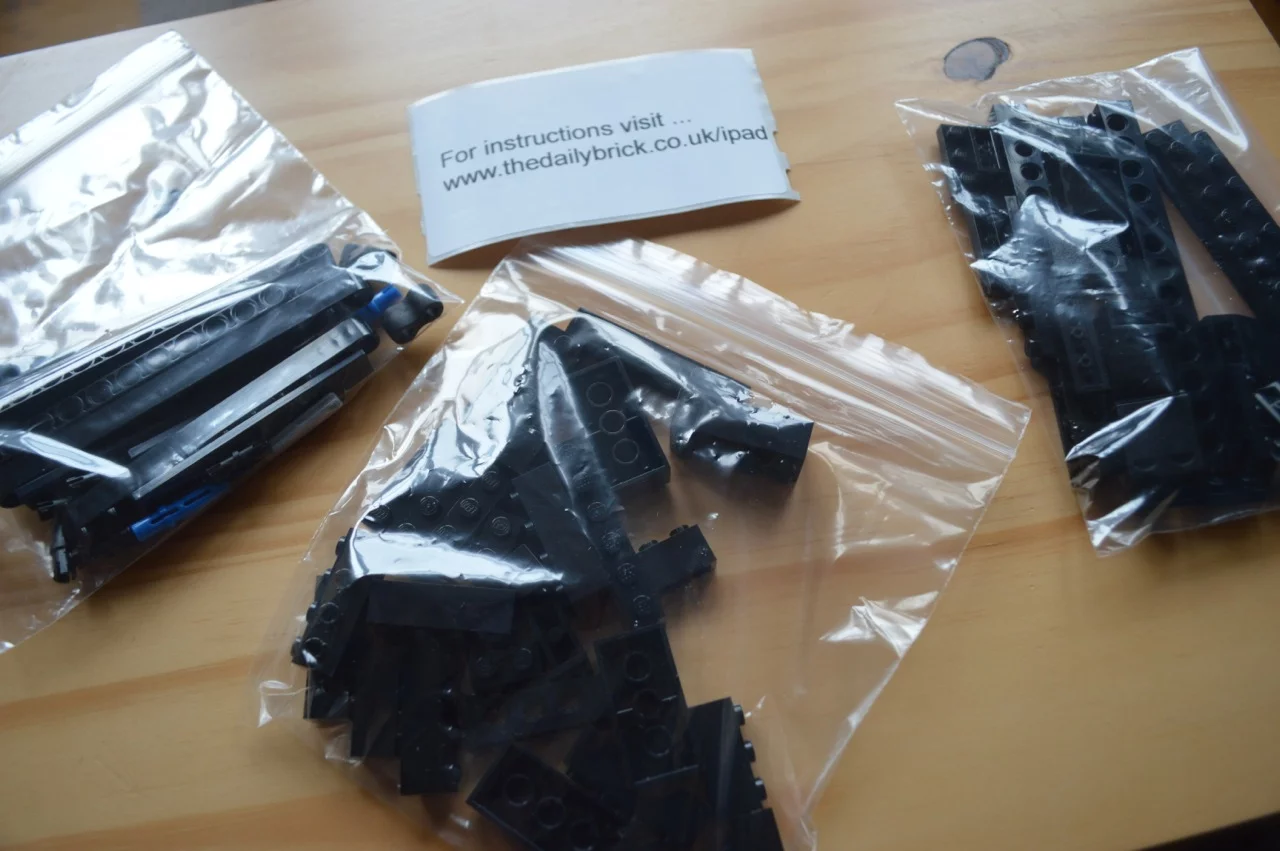 Assembly guide step zero: unpacking (Photo: Gizmag)