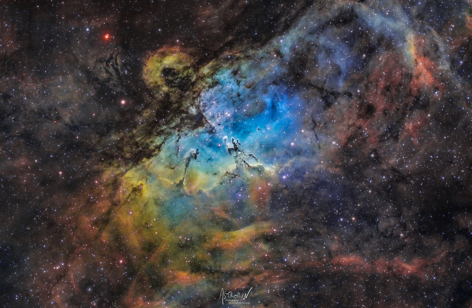 M16 nebula with 33 hours of exposure