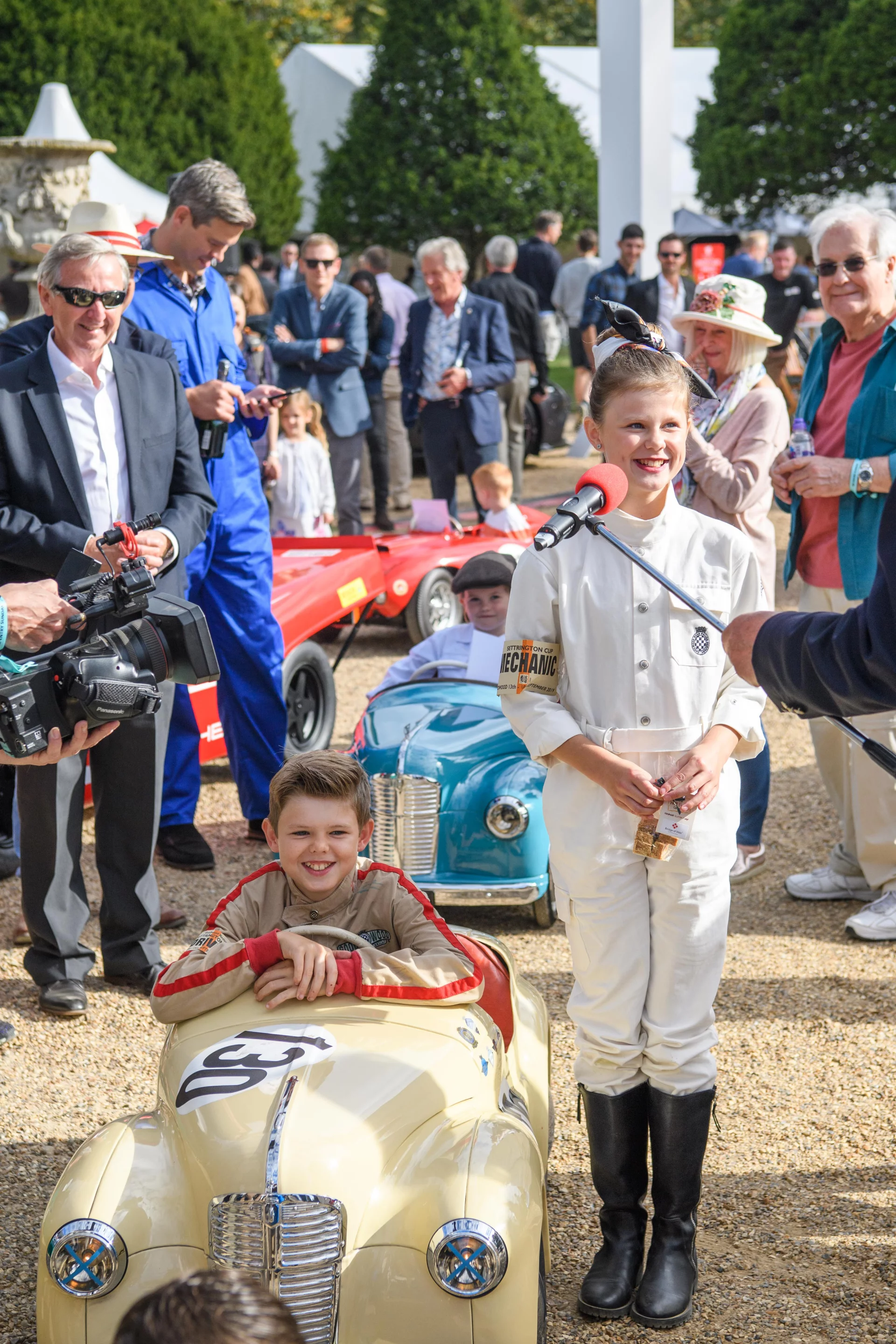 This Austin A40 Replica pedal-car is known as the J40 and is one of the most loved children's cars of all-time. Clearly it's a bonding thing for this brother and sister, but more than 30,000 J40 pedal cars, based on the design of the Austin A40 Dorset, were made between 1949-1971.