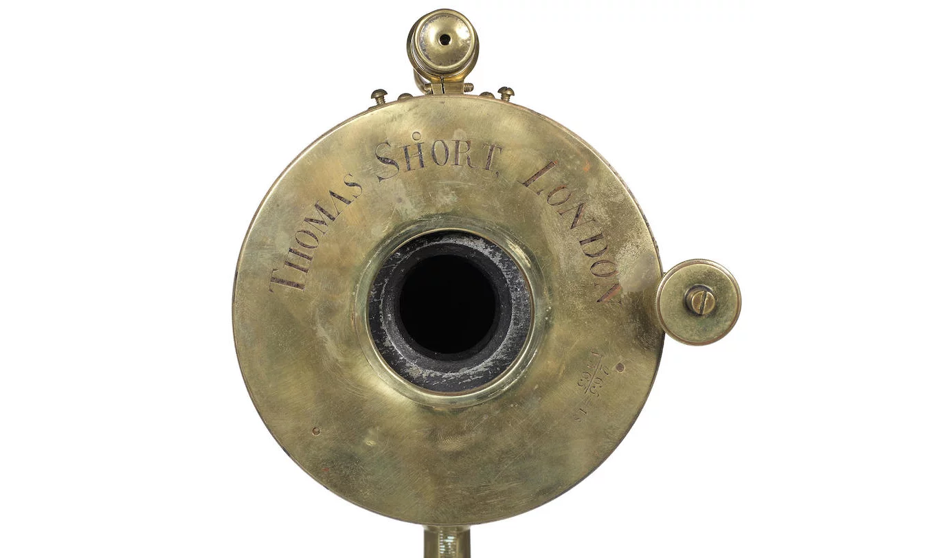 A Thomas Short 5-inch brass reflecting telescope on stand, English, circa 1770, detail