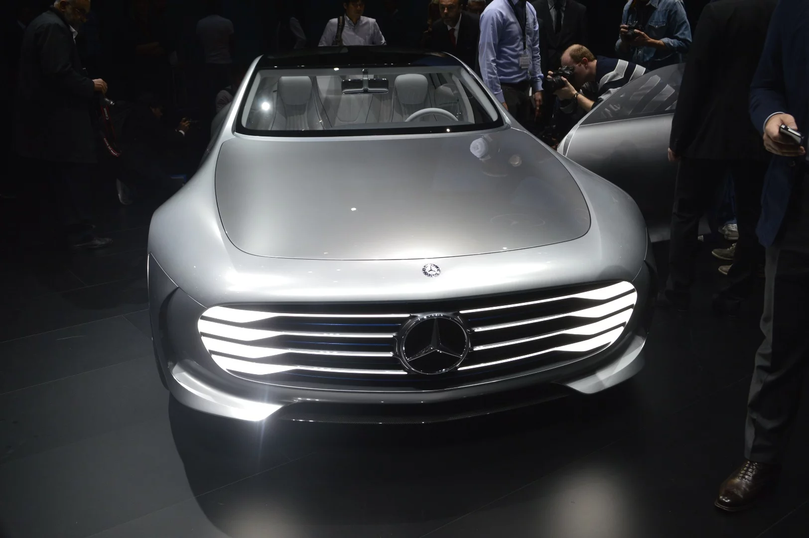 The dish on the car's wheels is style-oriented, and closes up when the rest of the active aerodynamics kick in