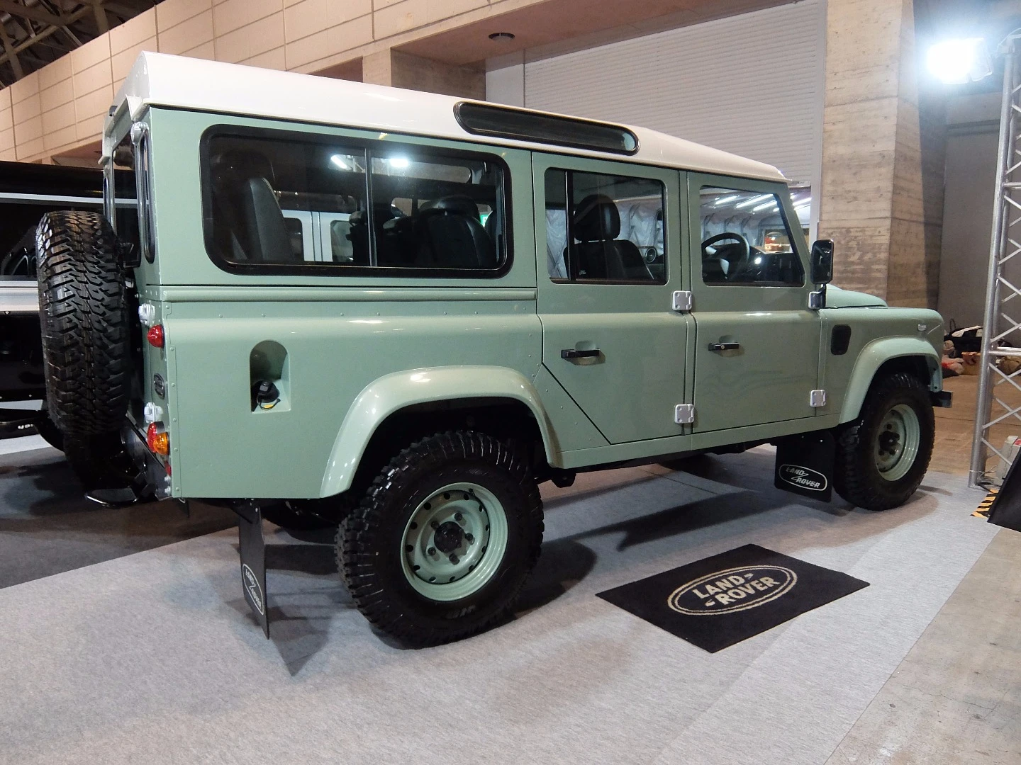 This Land Rover Defender 110 Station Wagon-Heritage Limited Edition looked a little out of place amid all the bling of Auto Salon. As of the end of January, Defender production will come to an end.