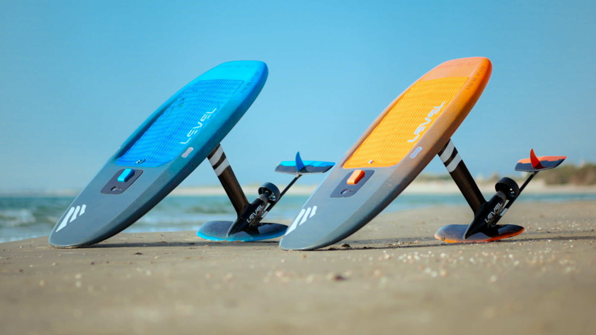 World-first hydrofoil board uses flight computer for on-water stability
