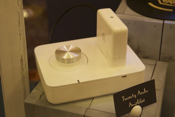 Griffin Technology has previewed its new Twenty Audio Amplifier for Airport Express at CES 2012