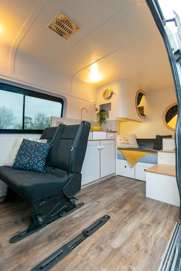 Jubel Explorer boasts an interior design that was inspired from boat buildingtechniques