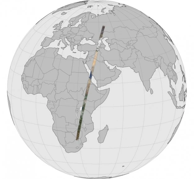 Global image showing the swath of land captured by NASA's Land Data Continuity Mission as it orbited the Earth (Photo: Robert Simmon/Jesse Allen/US Geological Survey/NASA)