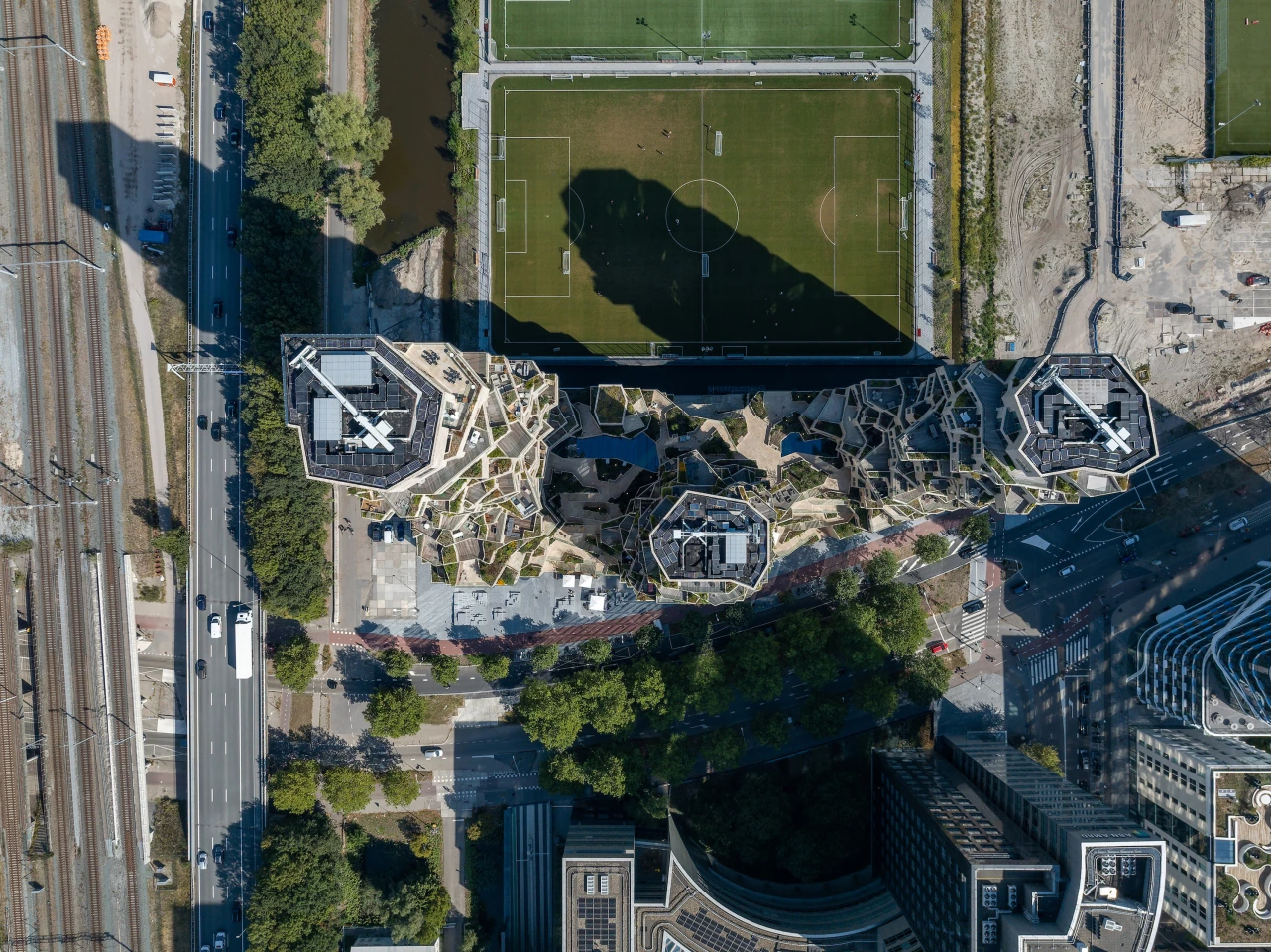 Valley took four years to construct and its exterior is finished in over 40,000 stone tiles of varying sizes