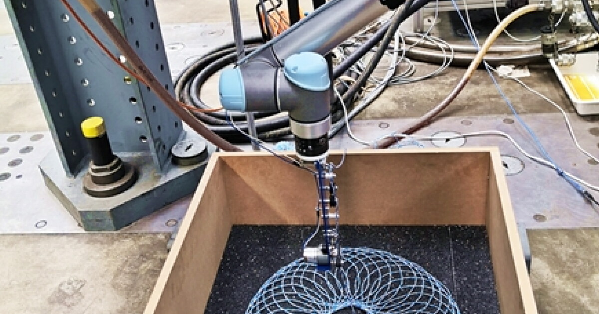 Bitumer String String used to bind asphalt together in green alternative to bitumen