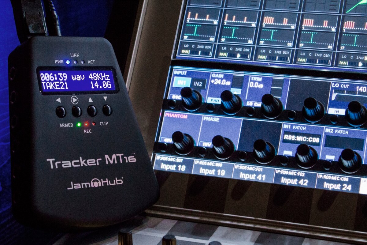 The JamHub Tracker MT16 Wi-Fi-enabled multitrack recorder