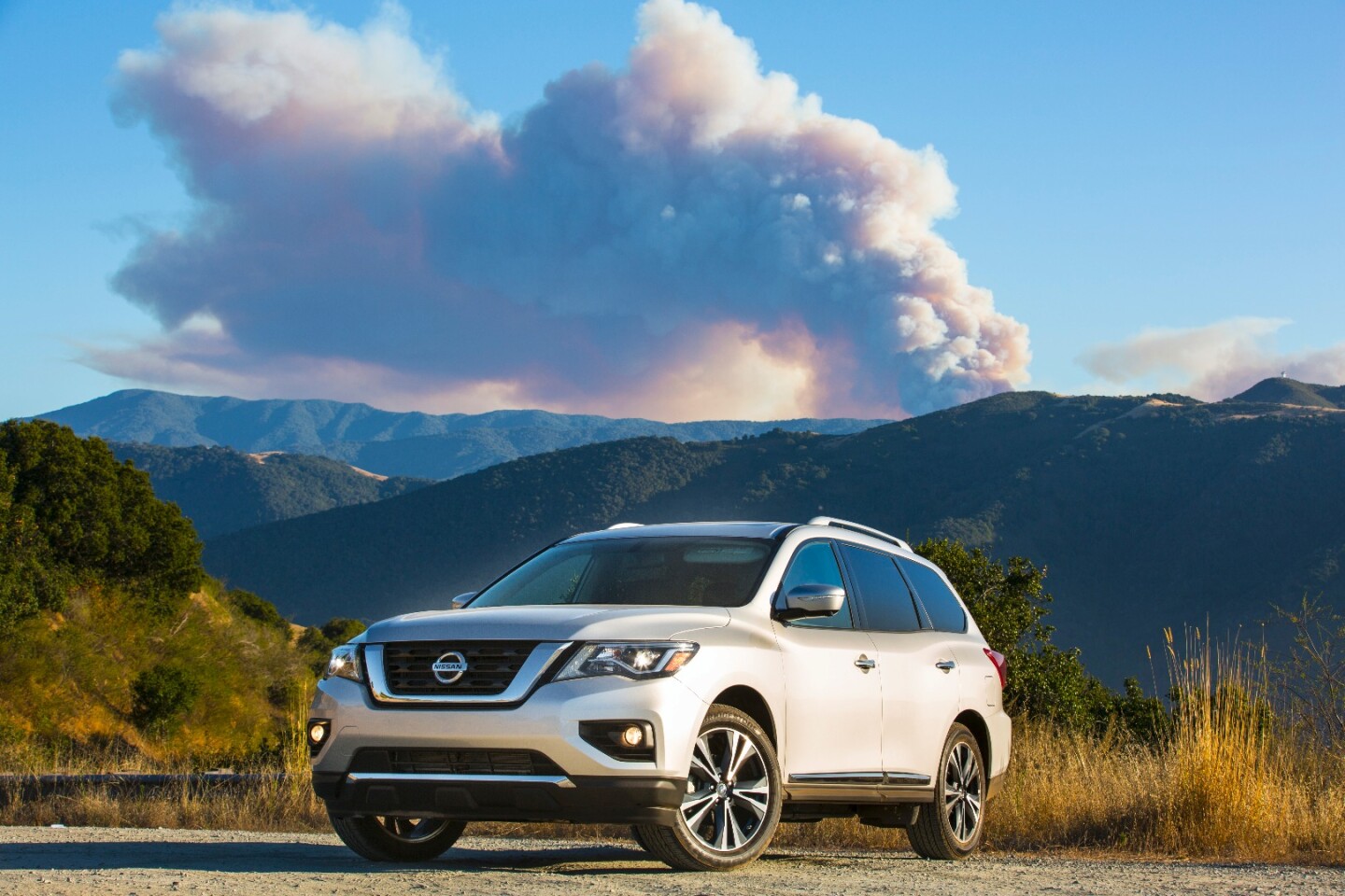 The new V6 outputs 284 horsepower (212 kW) and 259 pound-feet (351 Nm) of torque