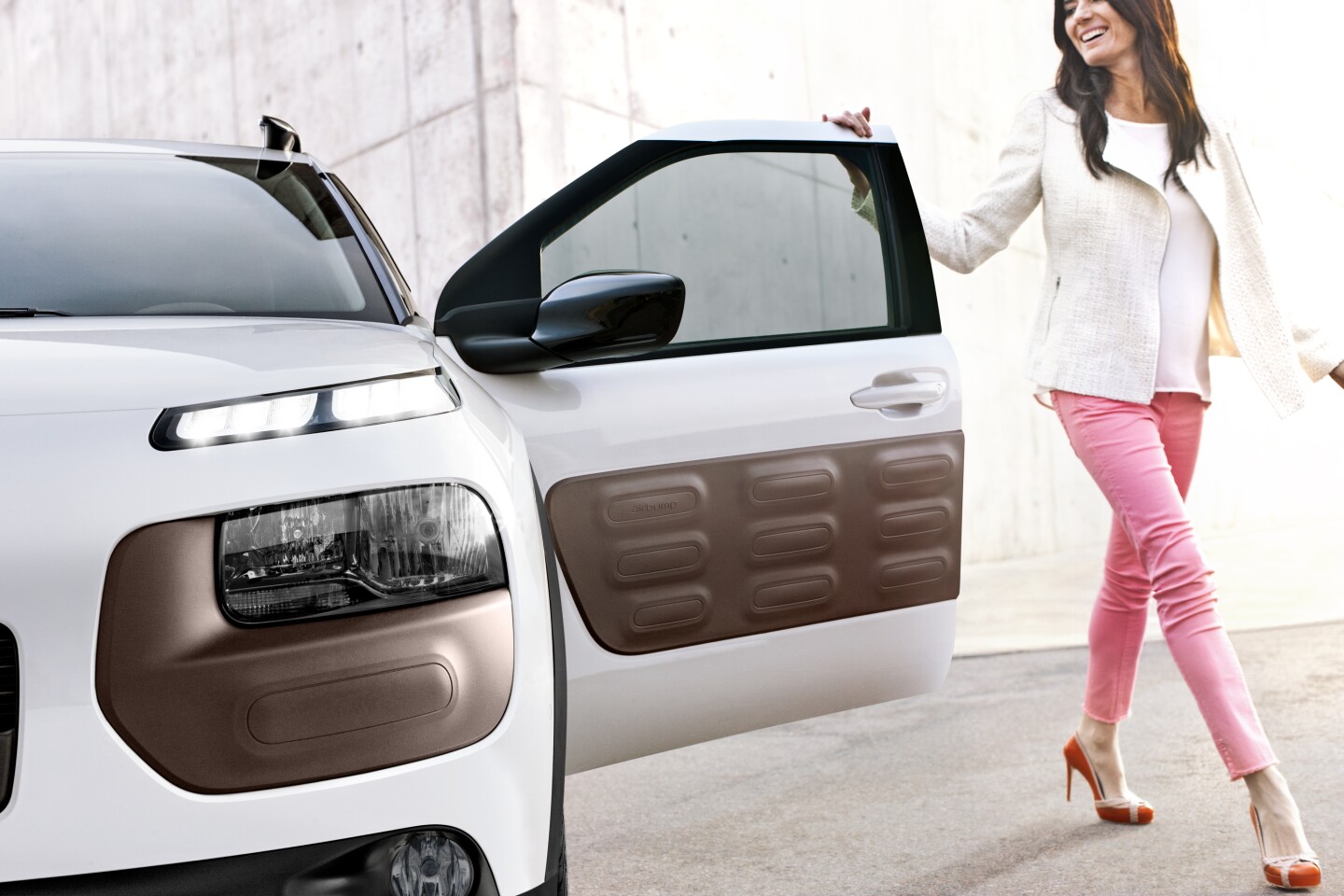 Airbumps on the sides and bumpers are a unique soft touch feature designed as a graphic element but with protective capabilities