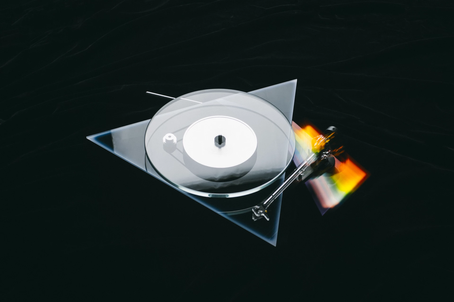 Pro-Ject celebrates landmark Pink Floyd classic with special turntable