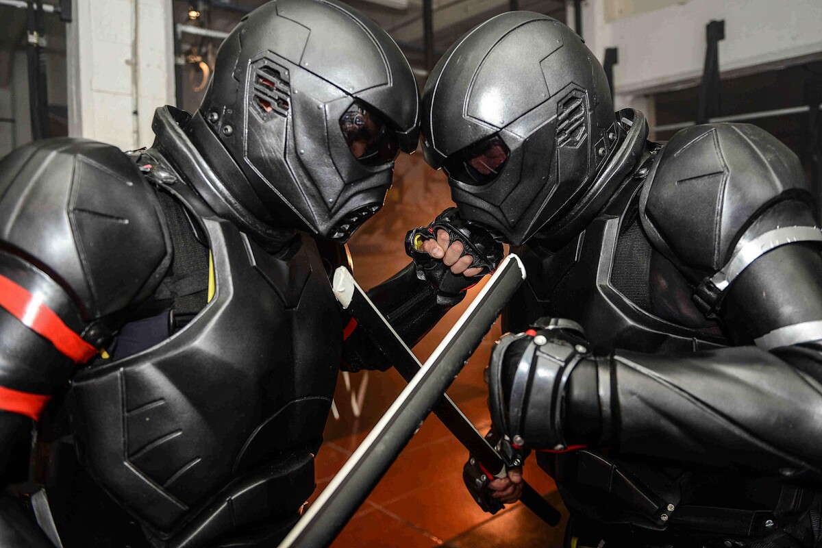 UWM: bokken vs. bokken ... but punches and kicks cause damage as well
