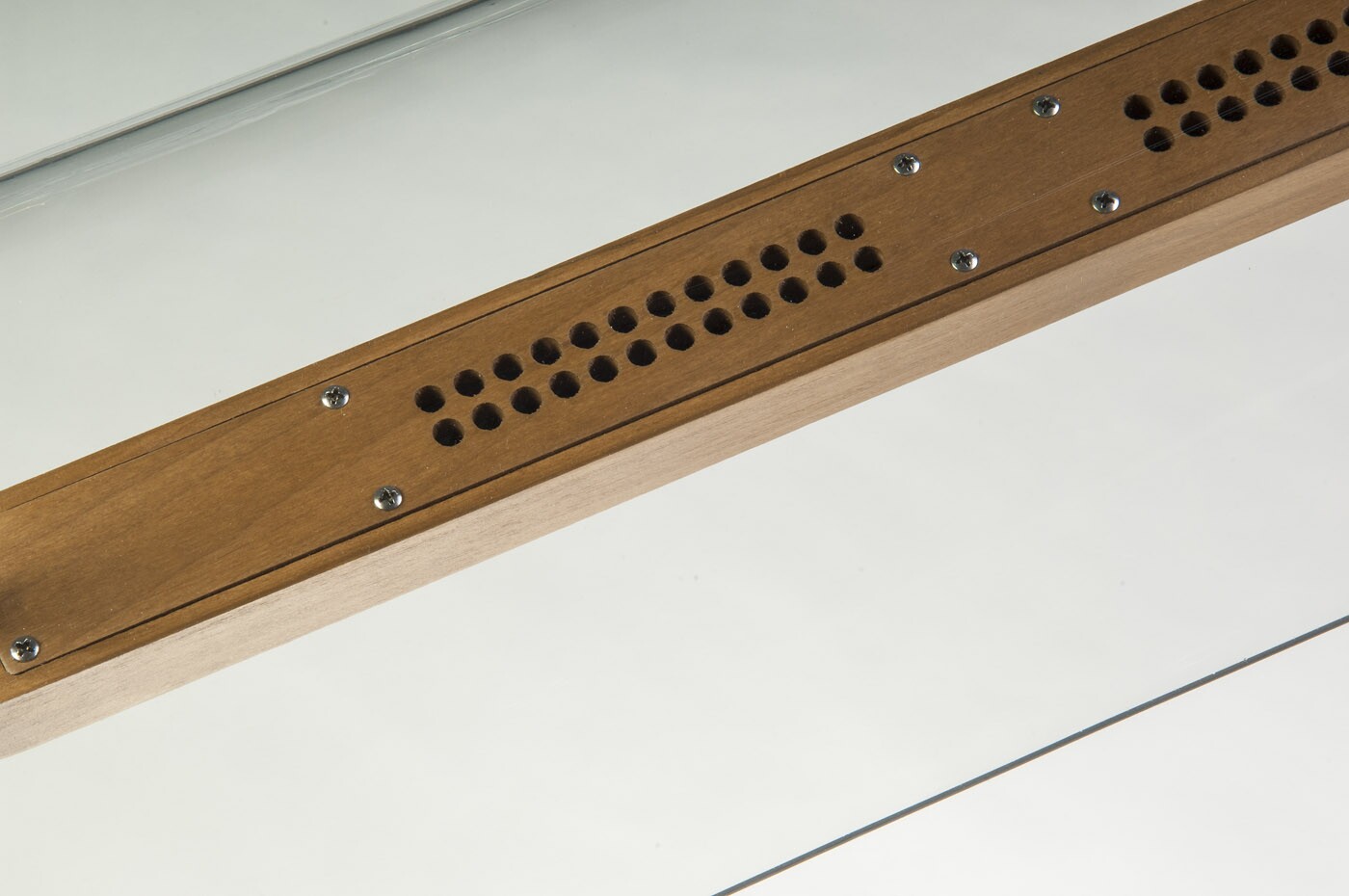 The Soundlazer VR features patent pending planar array stereo drivers set into a single piece of CNC routed wood