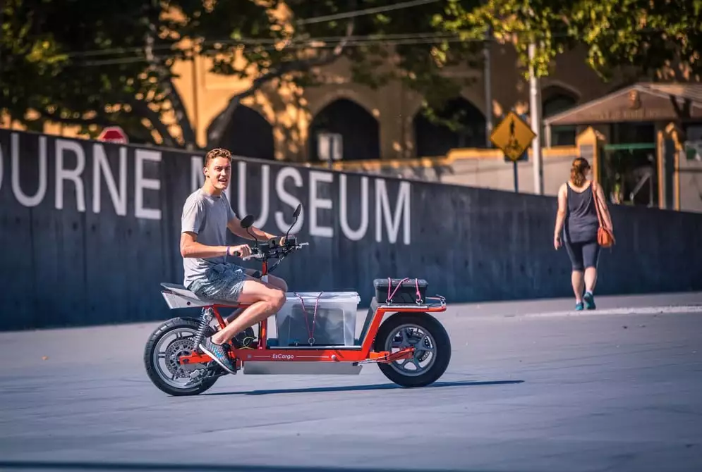EsCargo: Dutch-style cargo bike meets electric propulsion.
