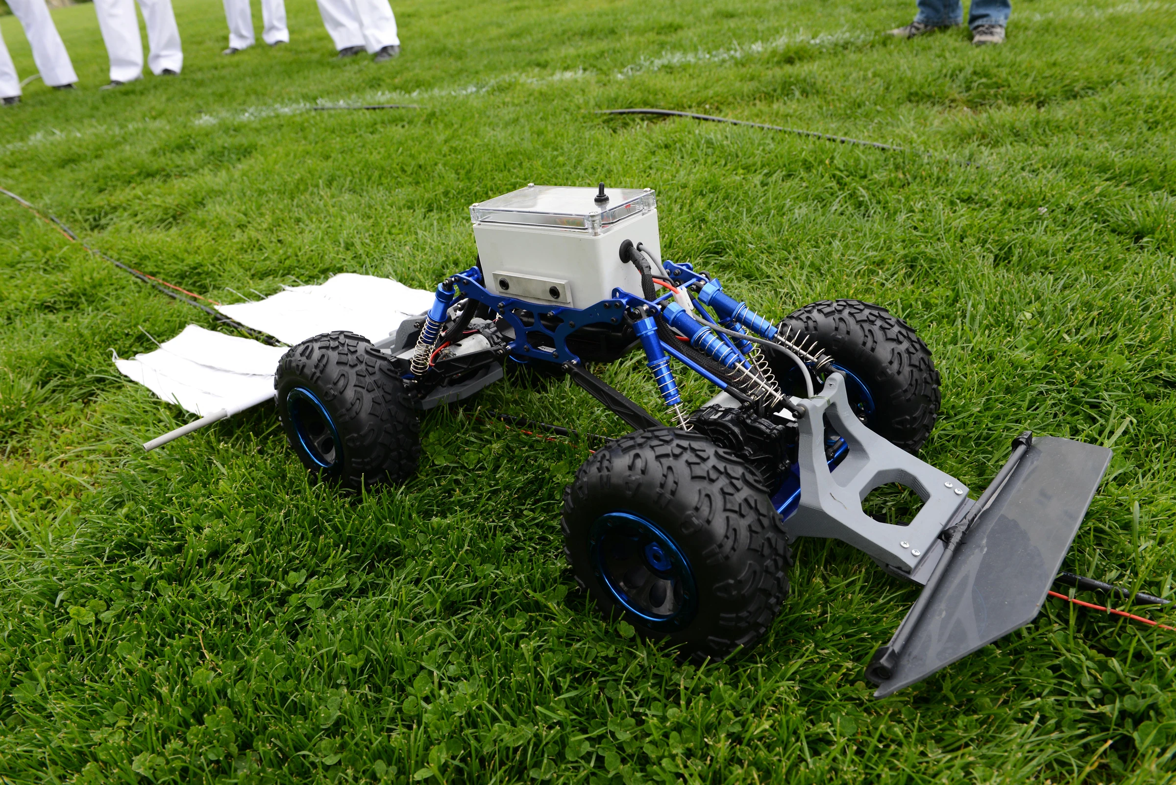 The tick rover drags an insecticide-laced cloth behind it (Photo: VMI Photos by John Robertson IV)