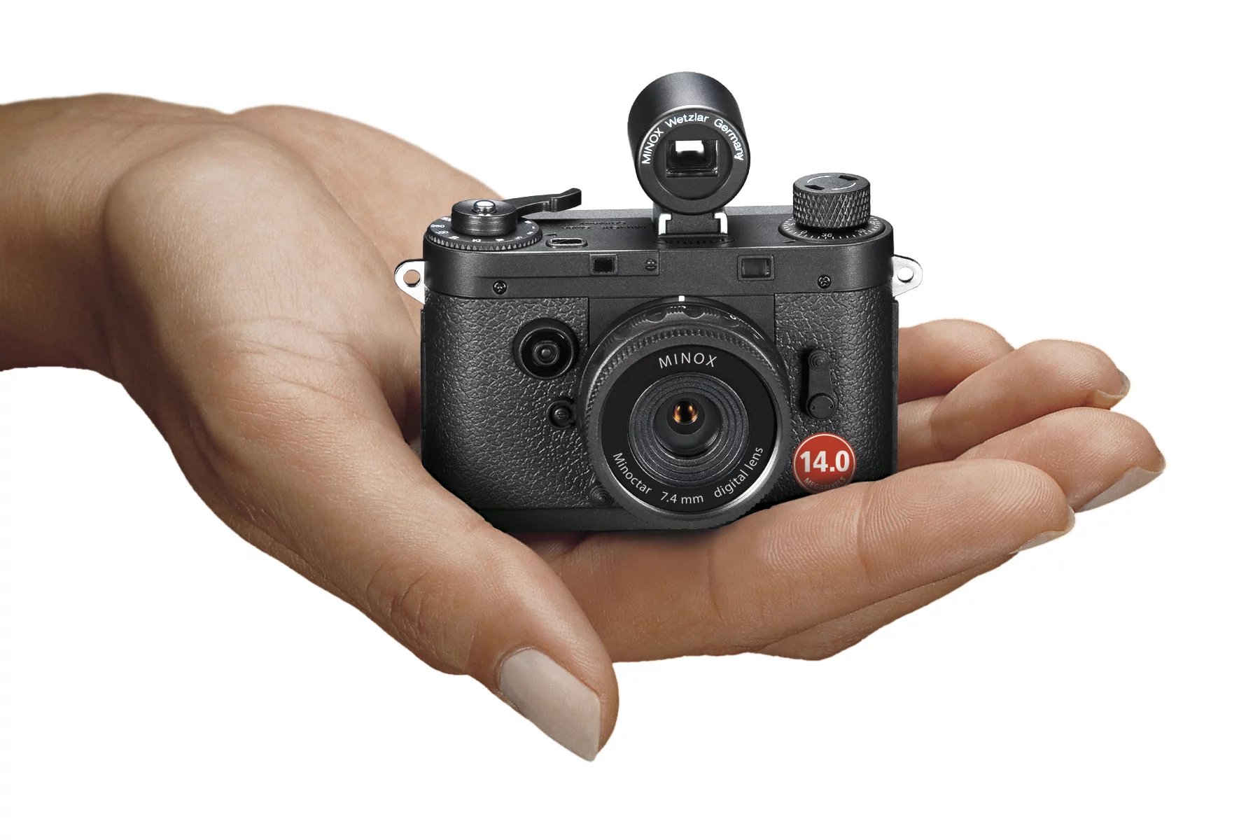 The pint-sized Minox DCC 14.0 shoots JPEG images or AVI video at a modest 640 x 480