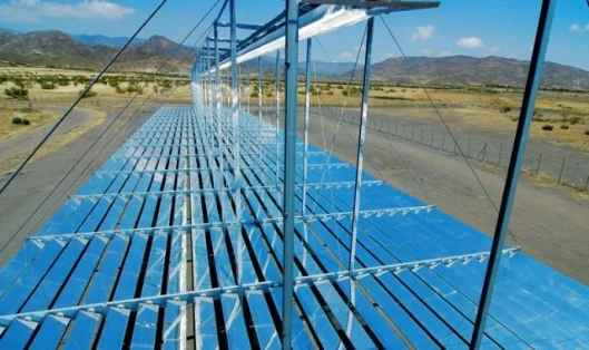 Linear Fresnel reflector