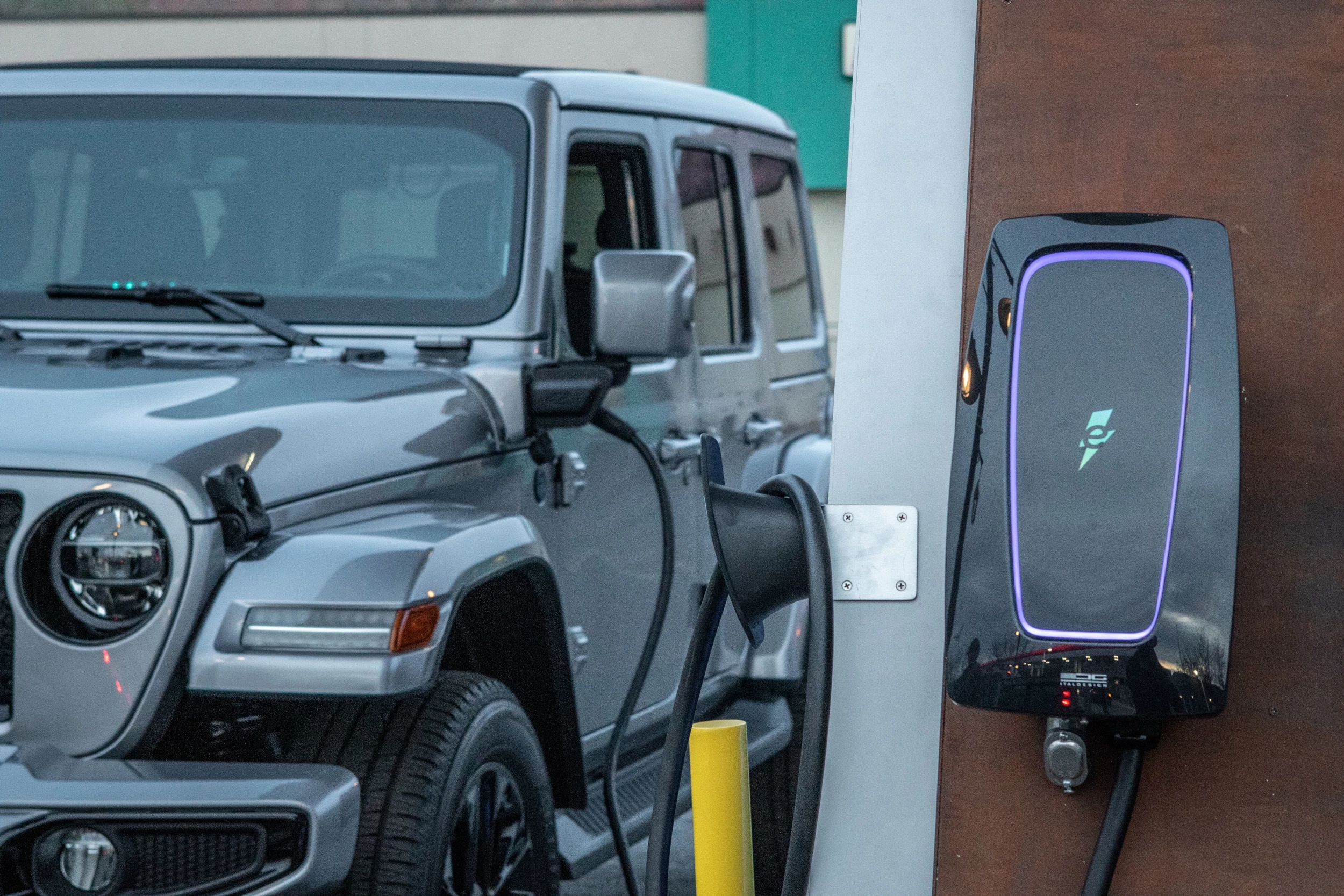 While we like the idea of trailside charging, two hours for 21 miles doesn't seem all that practical